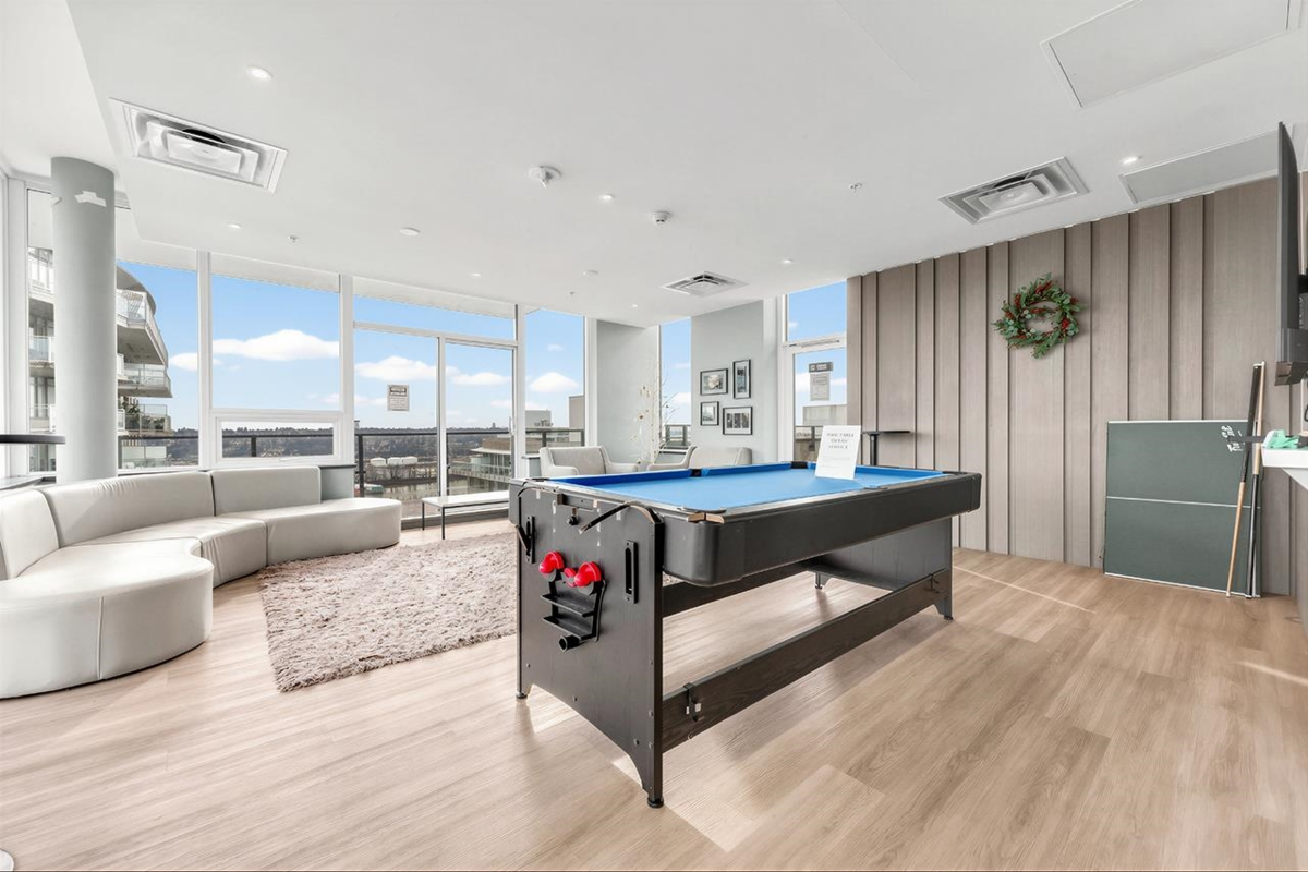 Family Room Photo of 1609 823 Carnarvon Street, New Westminster, BC