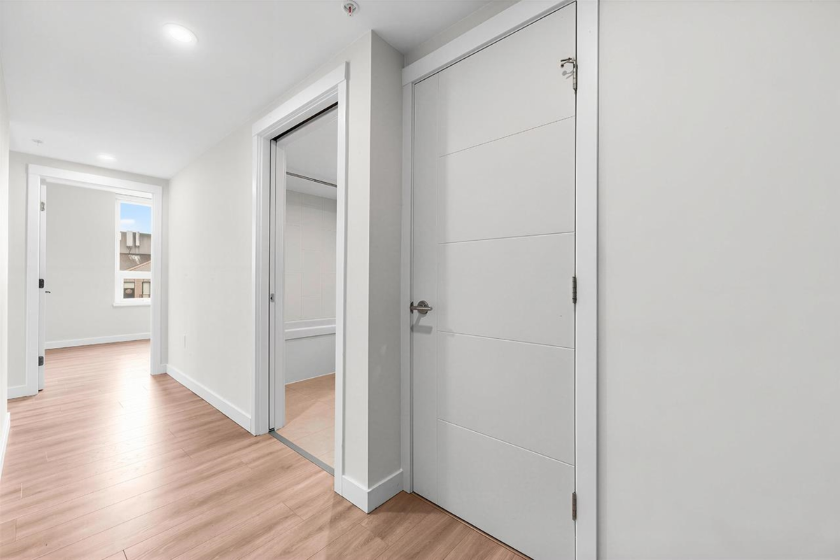 Outdoor Patio Photo of 1609 823 Carnarvon Street, New Westminster, BC