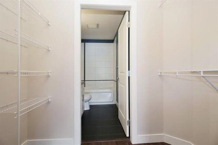 Guest Bathroom Photo of 412 46150 Bole Avenue, Chilliwack, BC