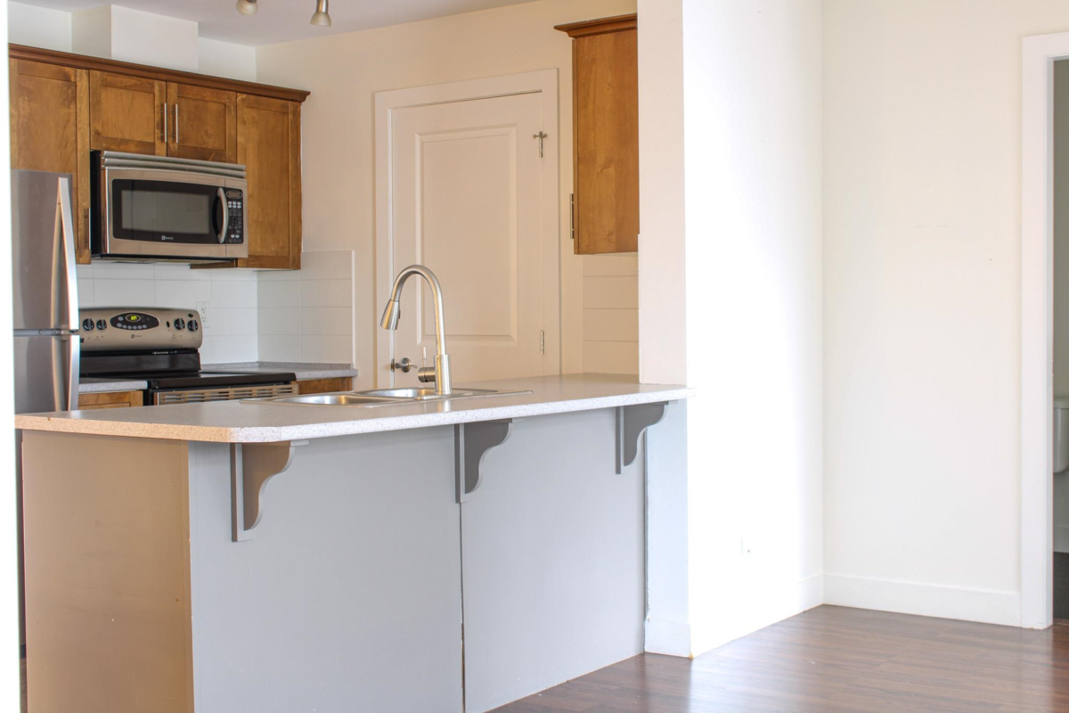 Primary Bathroom Photo of 412 46150 Bole Avenue, Chilliwack, BC