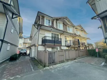 62 7156 144 Street, Surrey, BC, Surrey — Townhouse for sale