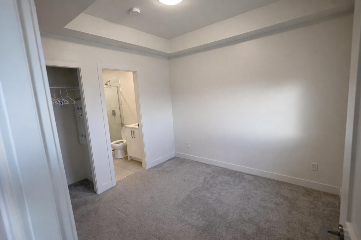 Kitchen Island Photo of 63 1419 Mccallum Road, Abbotsford, BC