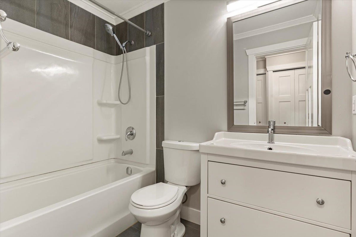 Basement Recreation Room Photo of 207 45669 Mcintosh Drive, Chilliwack, BC