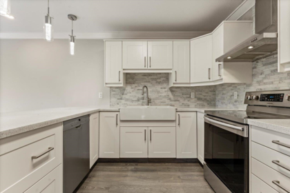 Kitchen Island Photo of 207 45669 Mcintosh Drive, Chilliwack, BC