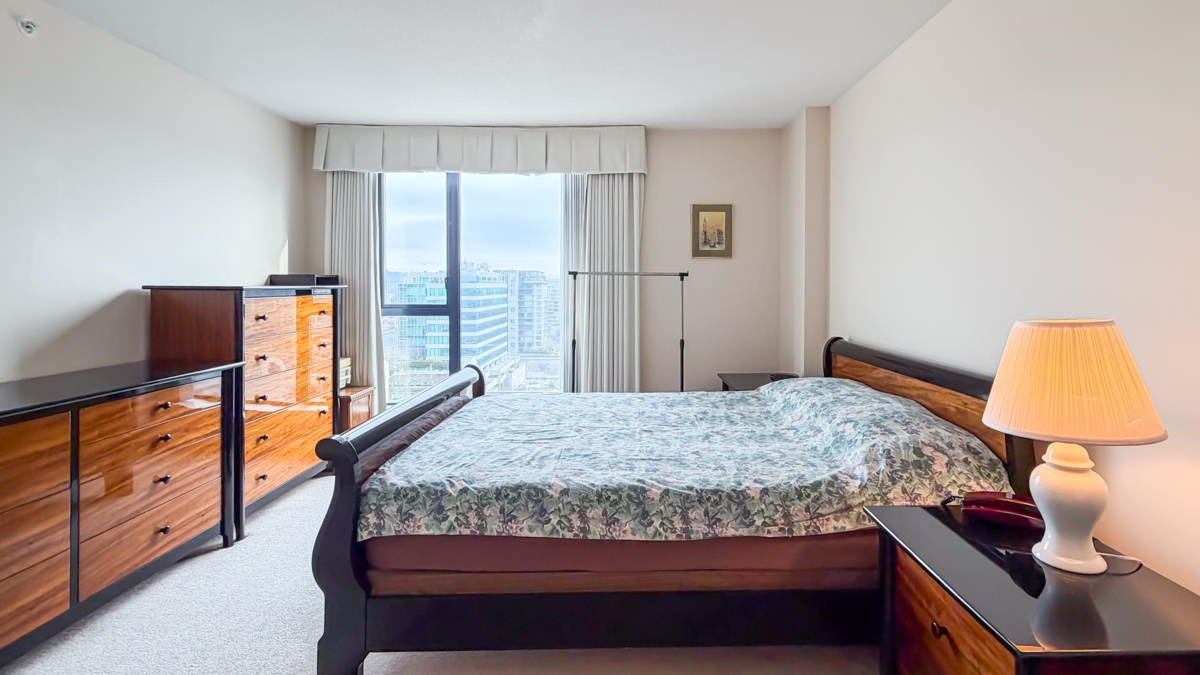 Bedroom 3 Photo of 1505 6080 Minoru Boulevard, Richmond, BC