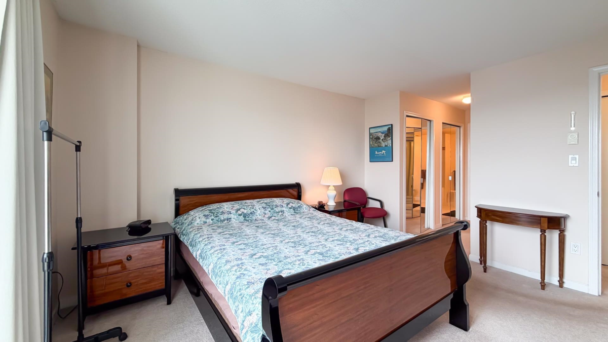 Bedroom 4 Photo of 1505 6080 Minoru Boulevard, Richmond, BC