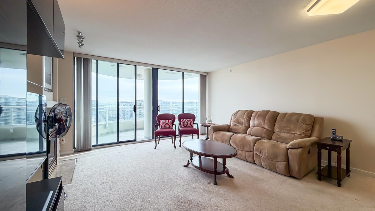 Dining Area Photo of 1505 6080 Minoru Boulevard, Richmond, BC