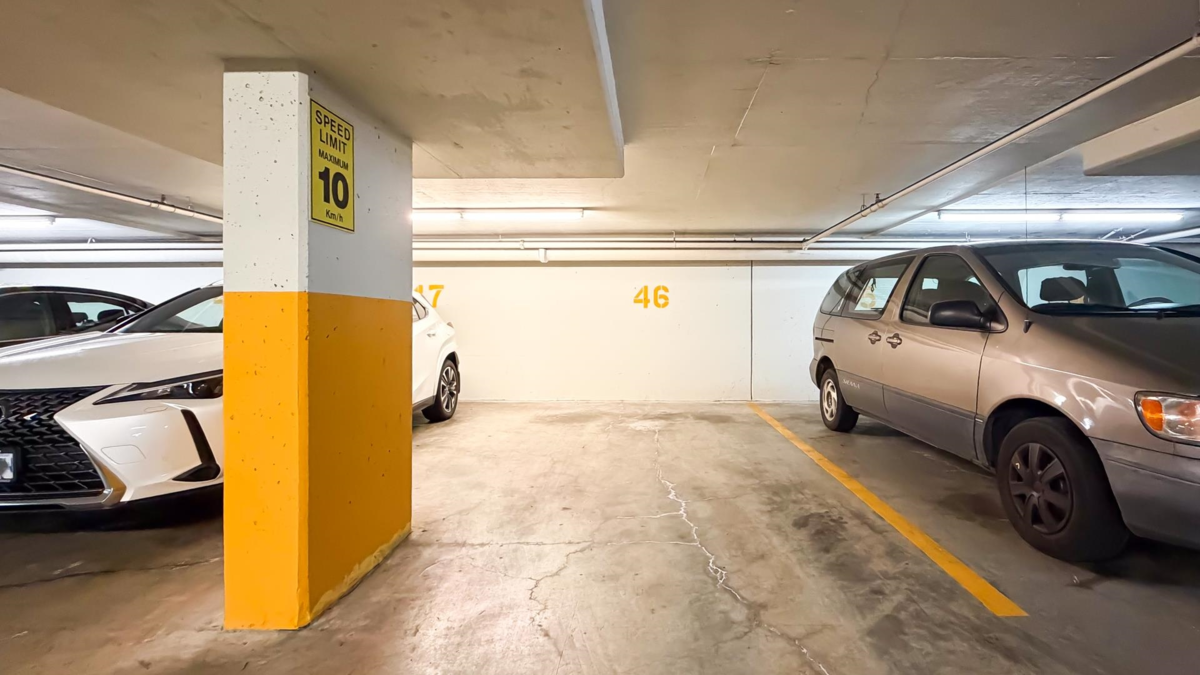 Entry Foyer Photo of 1505 6080 Minoru Boulevard, Richmond, BC
