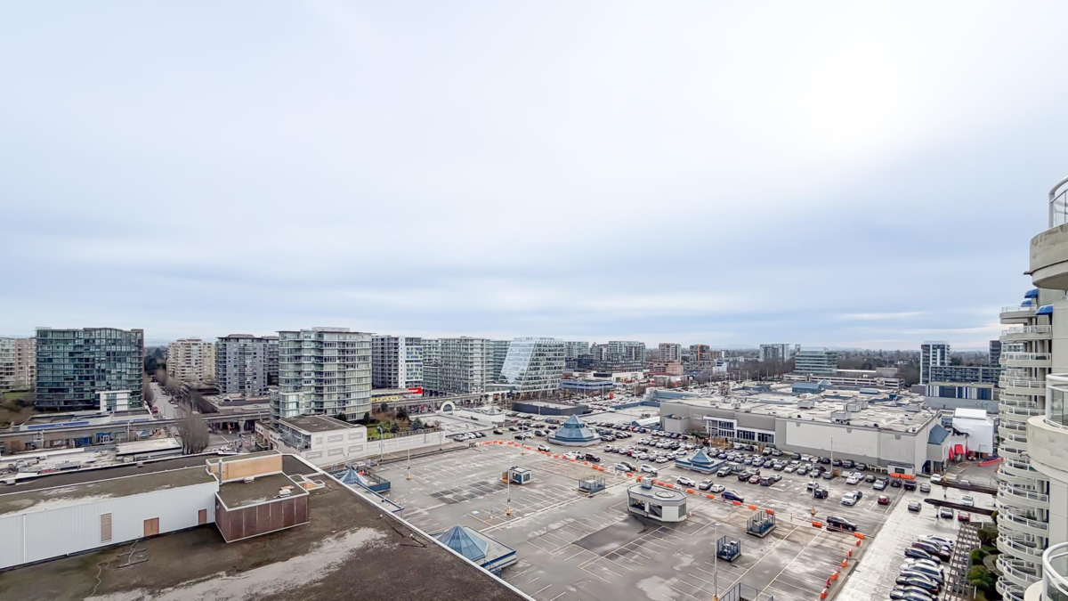 Laundry Room Photo of 1505 6080 Minoru Boulevard, Richmond, BC