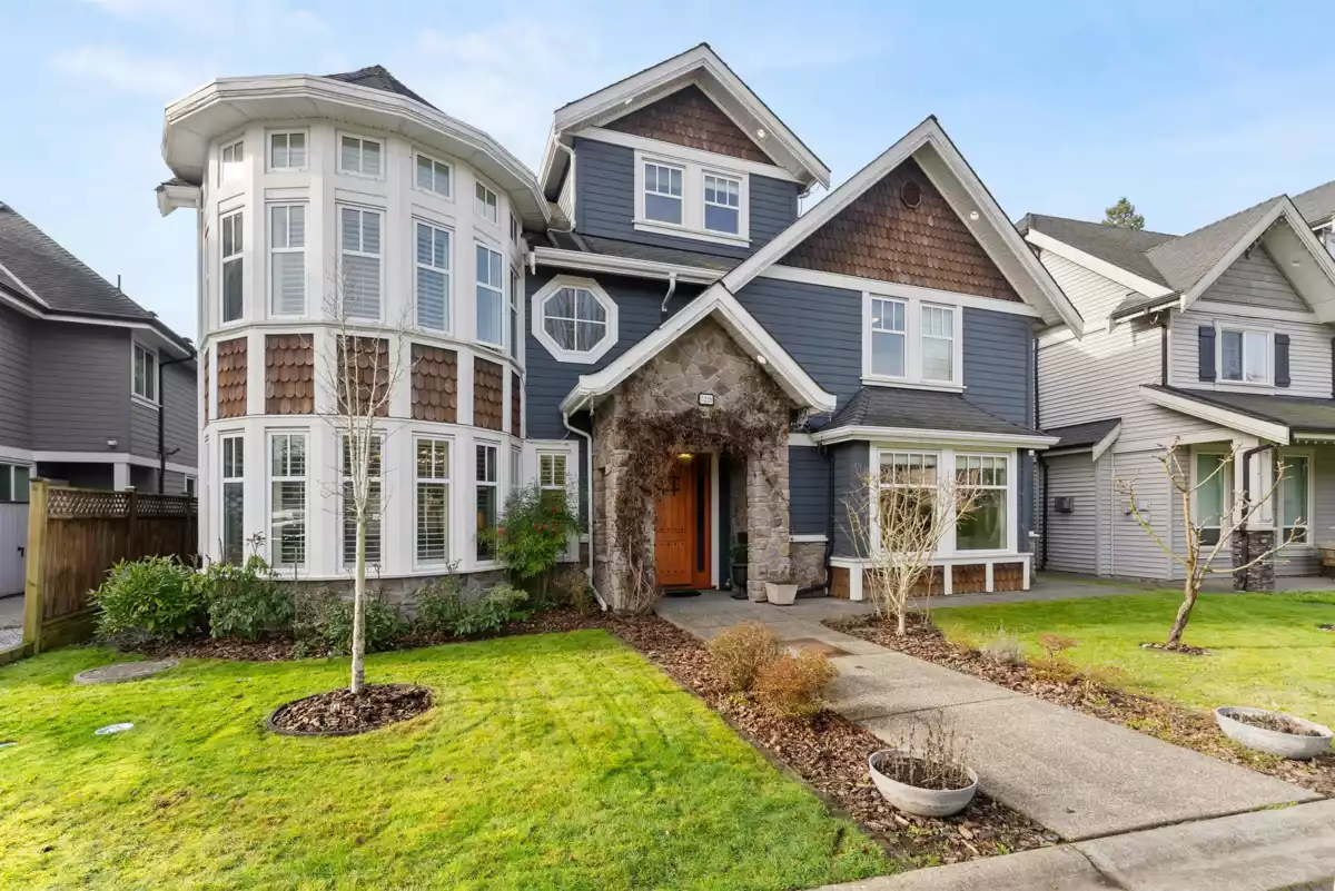 Living Room Photo of A 5229 Lynn Place, Delta, BC