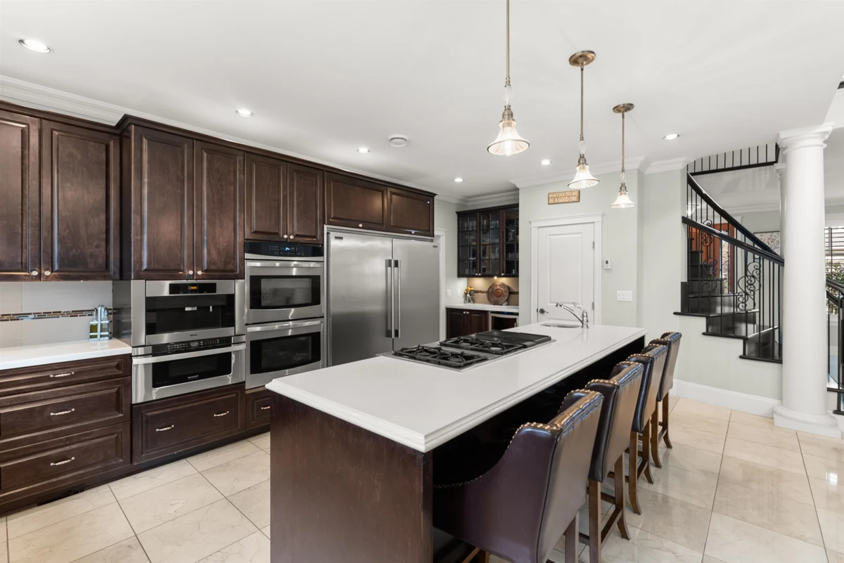 Walk-In Closet Photo of A 5229 Lynn Place, Delta, BC