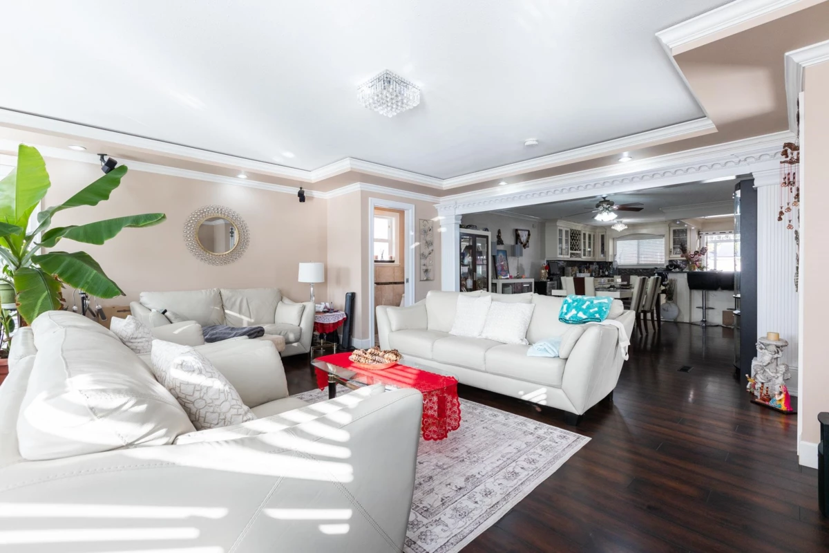 Family Room Photo of 9318 Cinnamon Drive, Surrey, BC