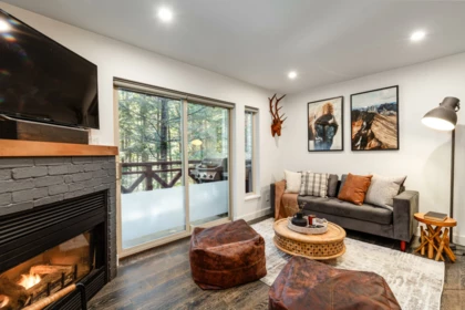 113 3070 Hillcrest Drive, Whistler, BC, Whistler — Townhouse for sale