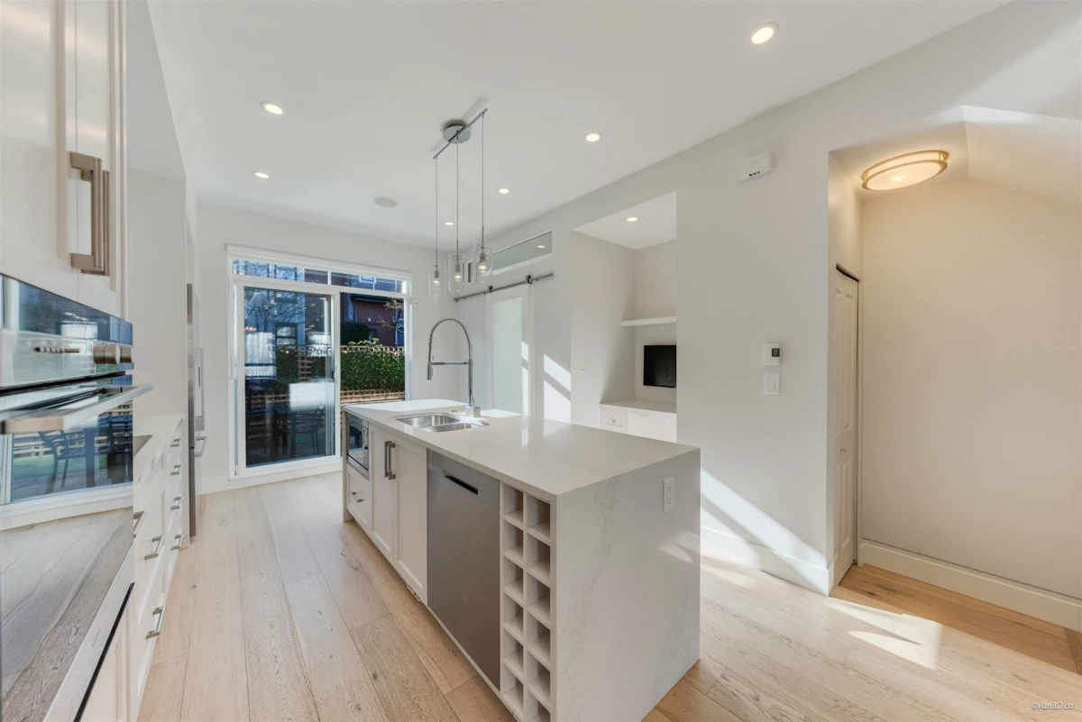 Family Room Photo of 28 2729 158 Street, Surrey, BC