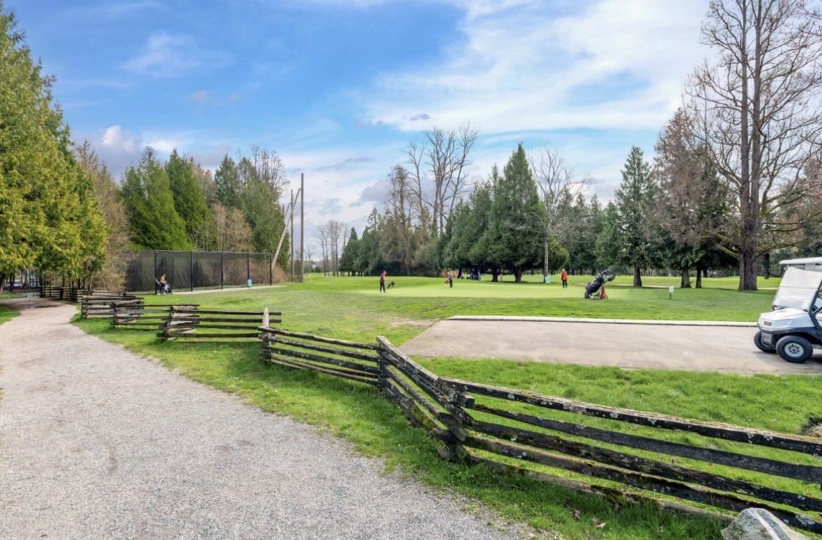 Mudroom Photo of 312 6859 Cambie Street, Vancouver, BC