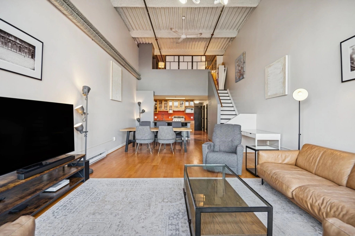 Kitchen Island Photo of 211 336 E 1st Avenue, Vancouver, BC