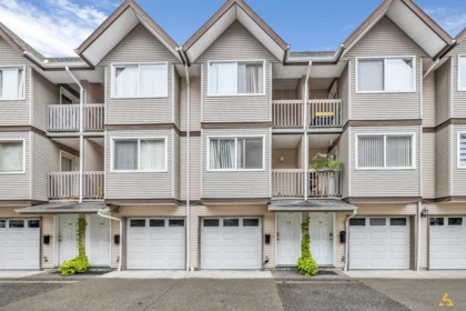 112 19700 56 Avenue, Langley, BC, Langley — Townhouse for sale