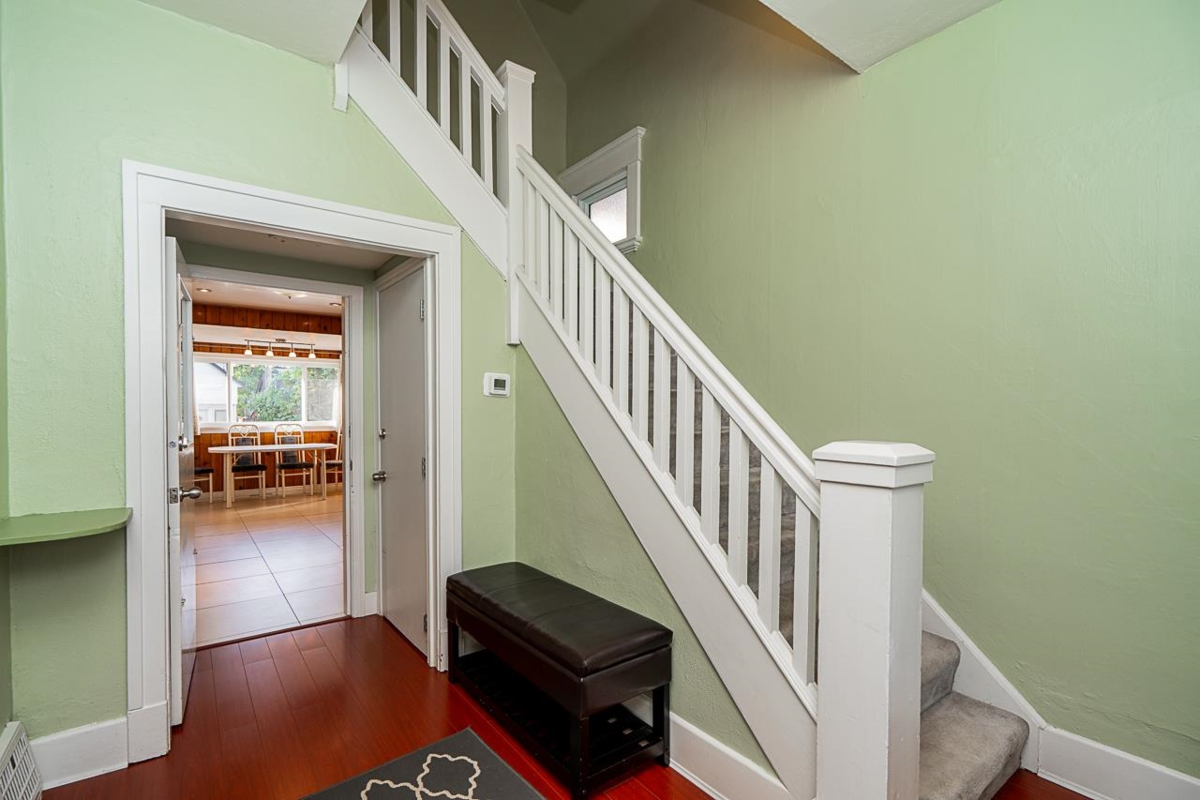 Kitchen Photo of 22 E 18th Avenue, Vancouver, BC