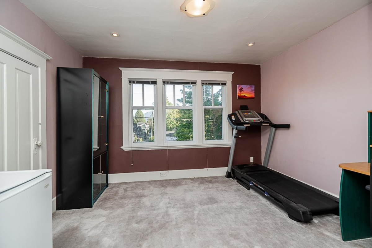 Laundry Room Photo of 22 E 18th Avenue, Vancouver, BC