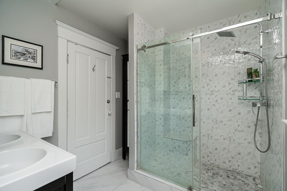 Staircase Photo of 22 E 18th Avenue, Vancouver, BC