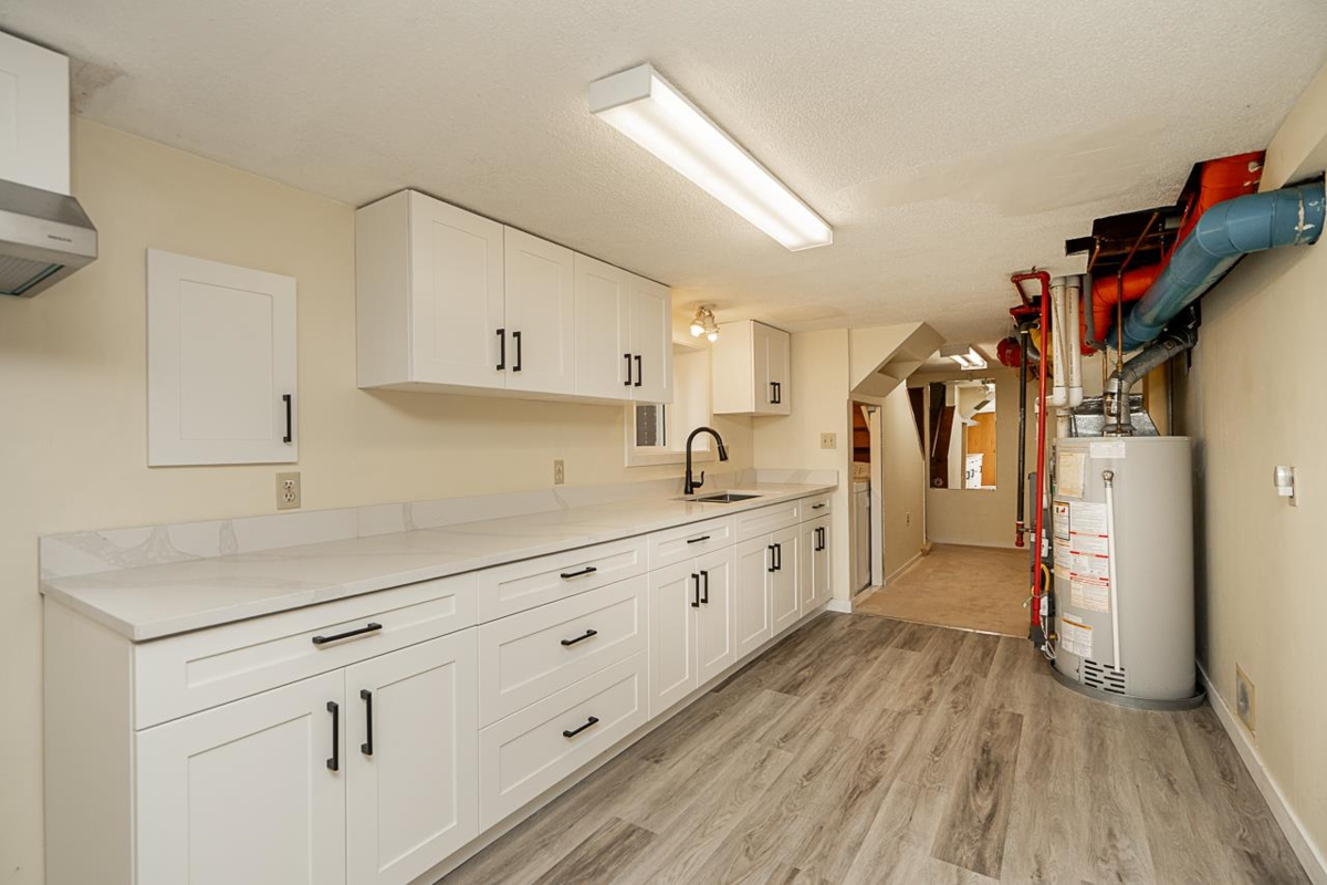 Swimming Pool Photo of 22 E 18th Avenue, Vancouver, BC