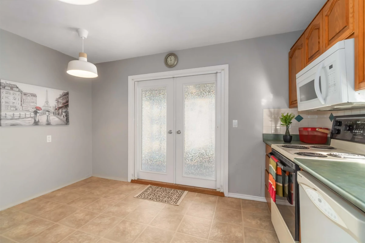 Kitchen Island Photo of 171 Edward Crescent, Port Moody, BC
