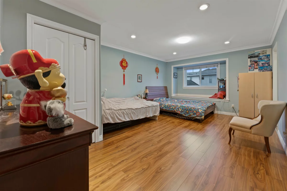 Powder Room Photo of 9347 122 Street, Surrey, BC