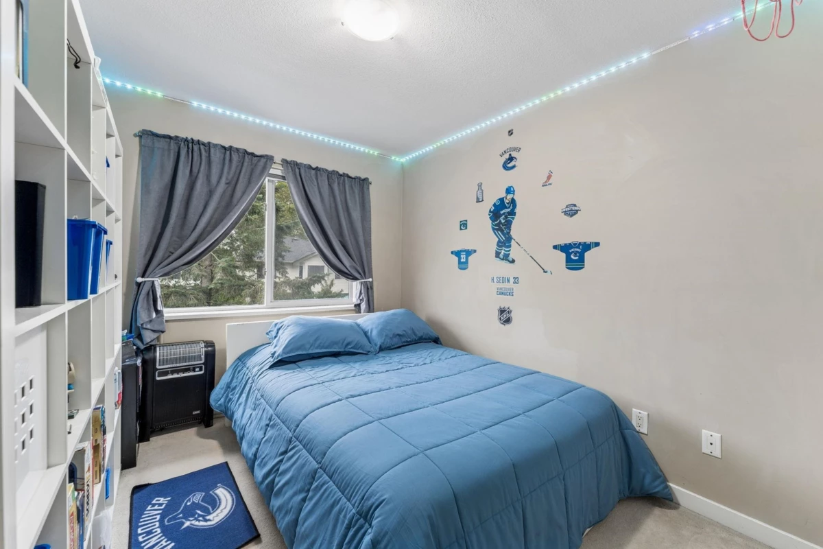 Garage Interior Photo of 22337 Sharpe Avenue, Richmond, BC