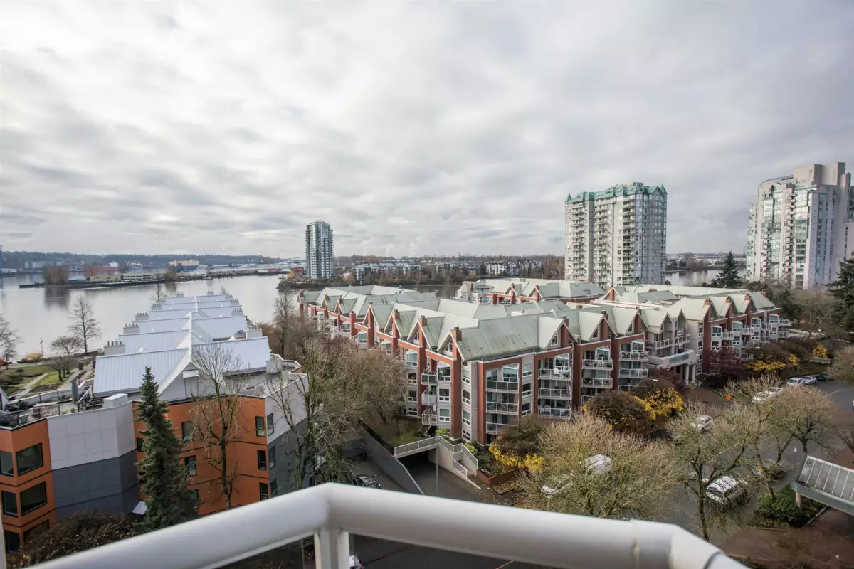 Powder Room Photo of 1003 1185 Quayside Drive, New Westminster, BC