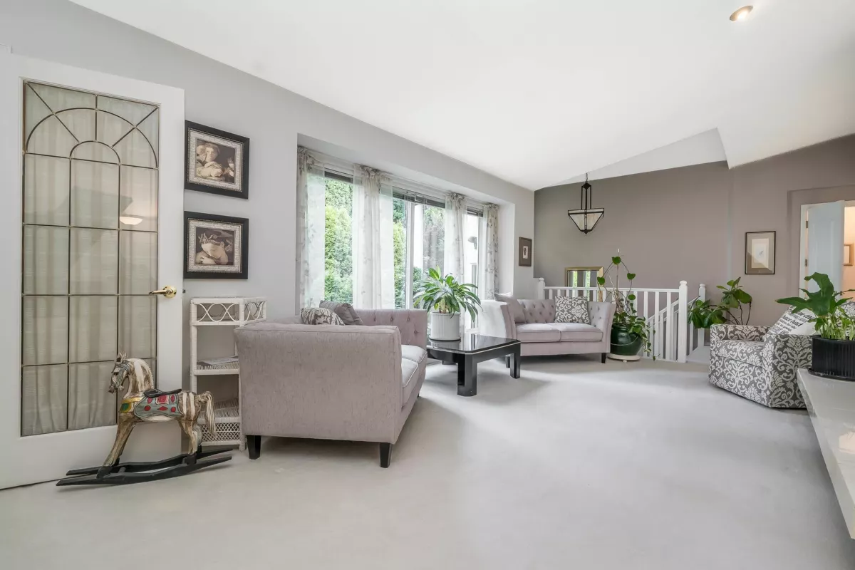 Dining Area Photo of 2625 North Road, Burnaby, BC