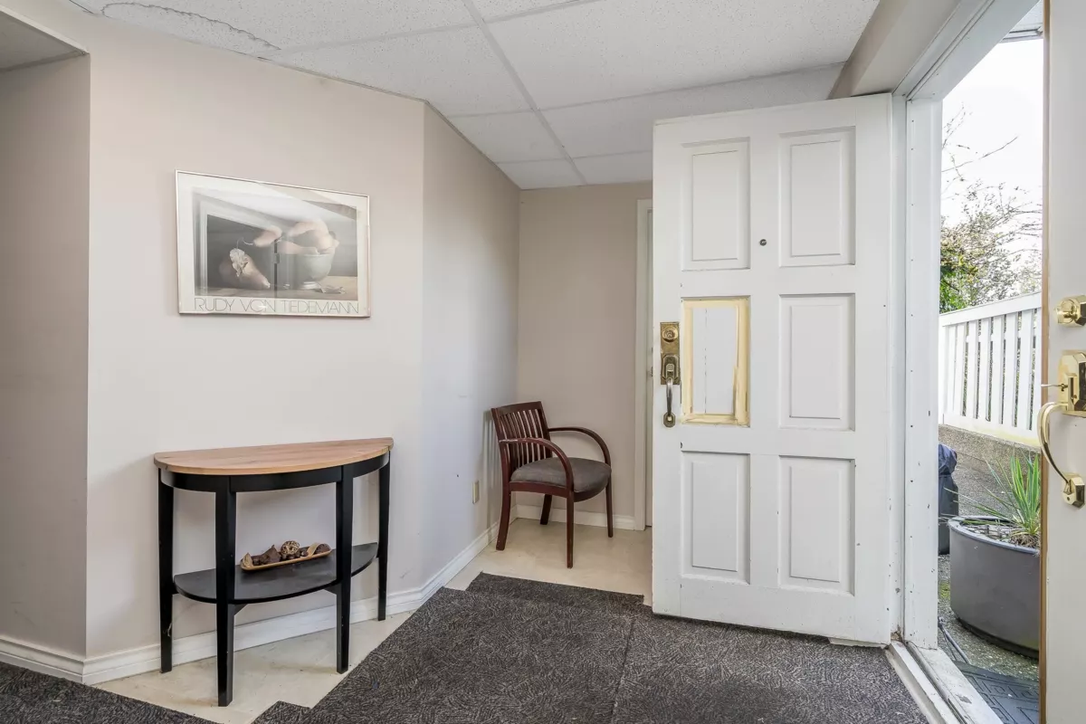 Office / Den Photo of 2625 North Road, Burnaby, BC