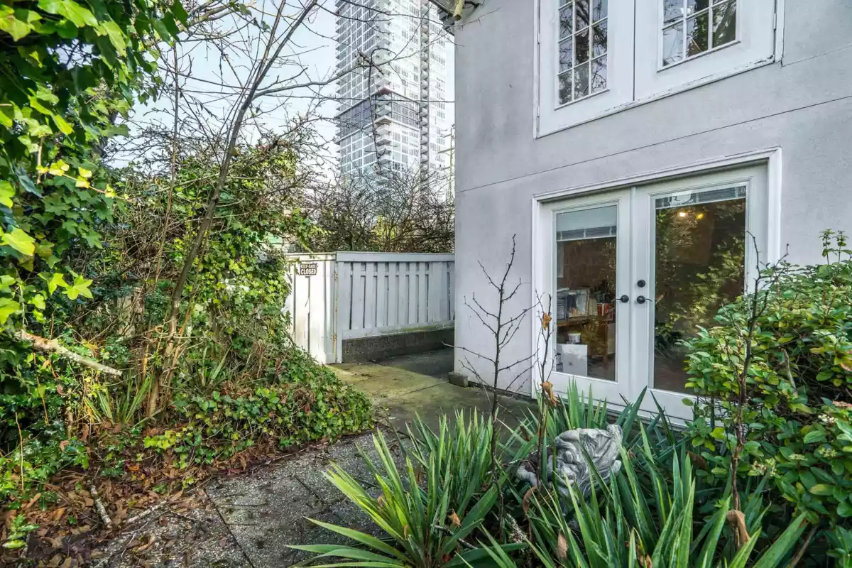 Outdoor Patio Photo of 2625 North Road, Burnaby, BC