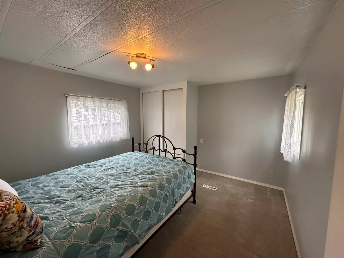 Primary Bathroom Photo of 17 62780 Flood Hope Road, Hope, BC