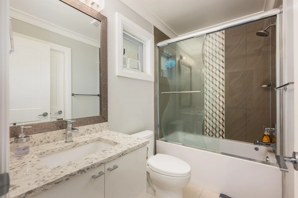 Garage Interior Photo of 14079 77a Avenue Avenue, Surrey, BC