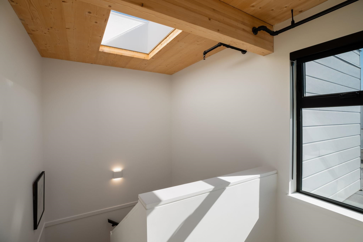 Mudroom Photo of 414 310 Salter Street, New Westminster, BC