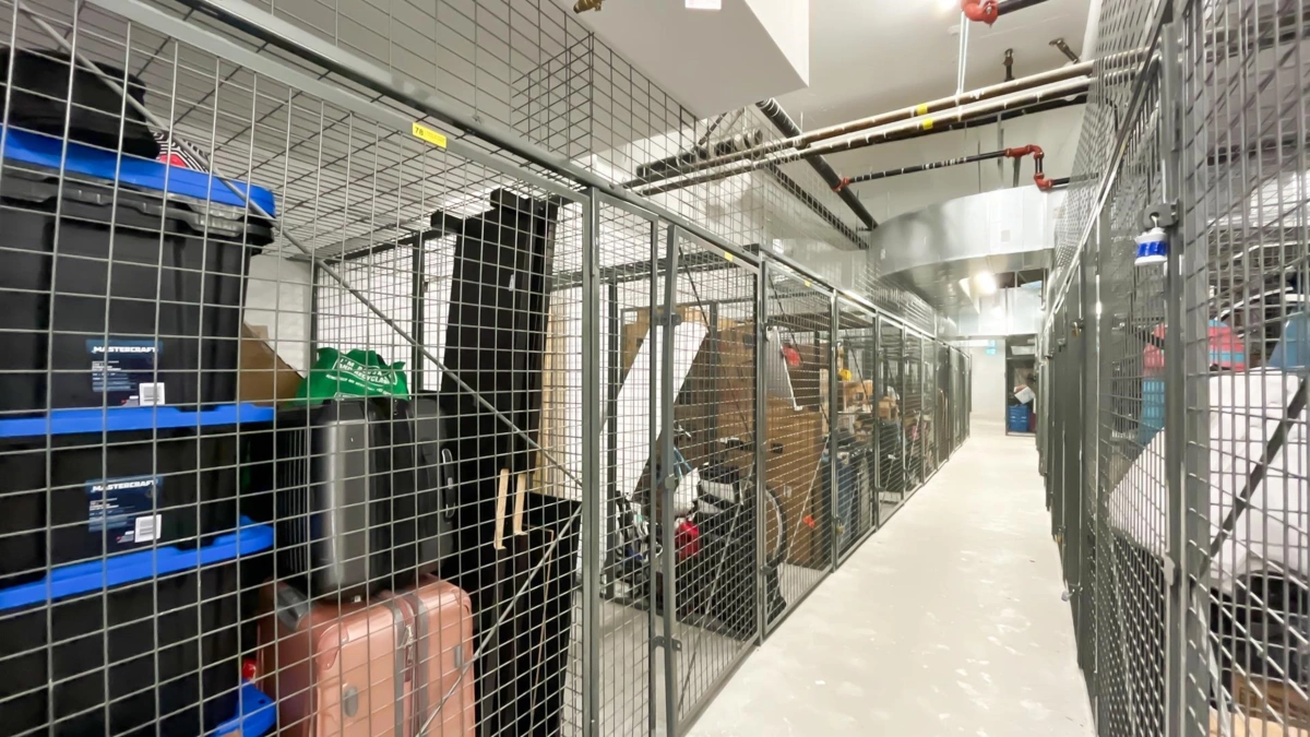 Basement Recreation Room Photo of 2006 2181 Madison Avenue, Burnaby, BC