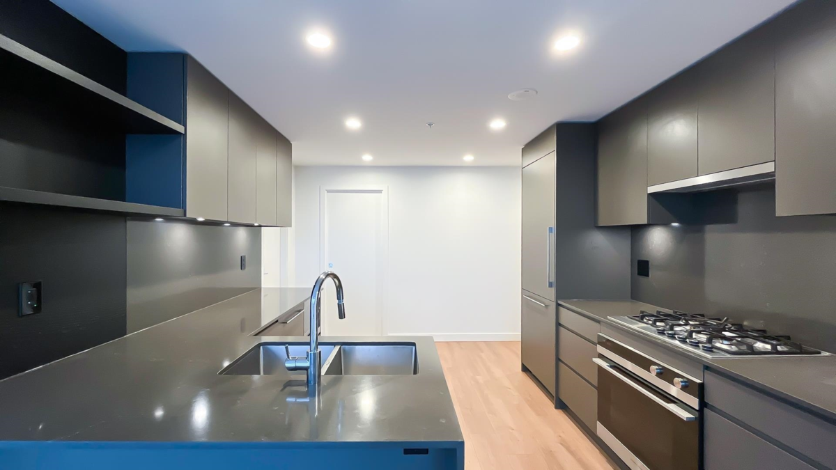 Dining Area Photo of 2006 2181 Madison Avenue, Burnaby, BC