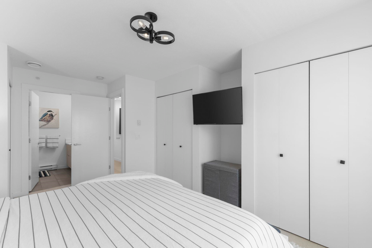 Entry Foyer Photo of 26 2560 Pitt River Road, Port Coquitlam, BC