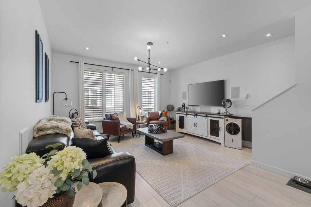 Kitchen Photo of 26 2560 Pitt River Road, Port Coquitlam, BC