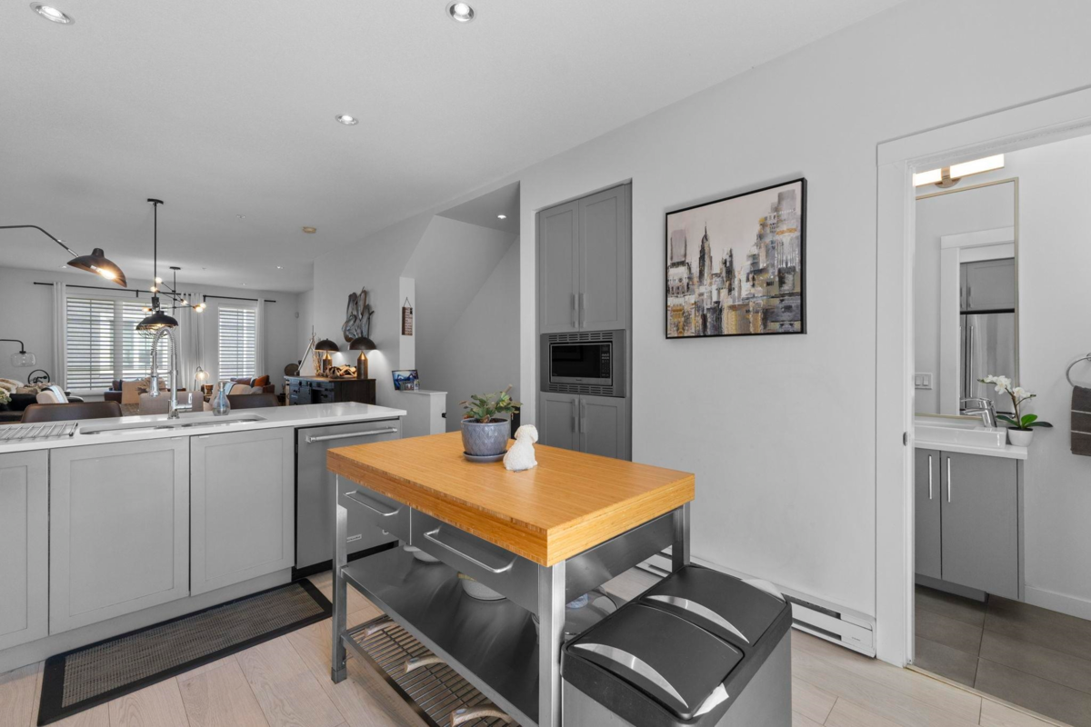 Office / Den Photo of 26 2560 Pitt River Road, Port Coquitlam, BC