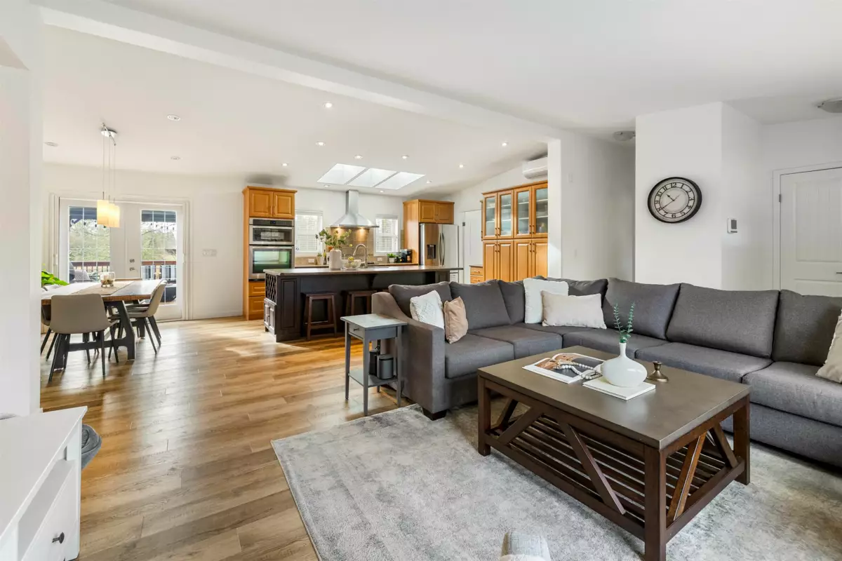 Breakfast Nook Photo of 23544 20 Avenue, Langley, BC