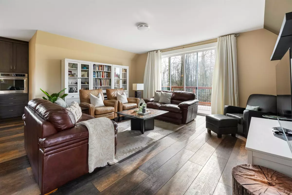 Outdoor Deck Photo of 23544 20 Avenue, Langley, BC