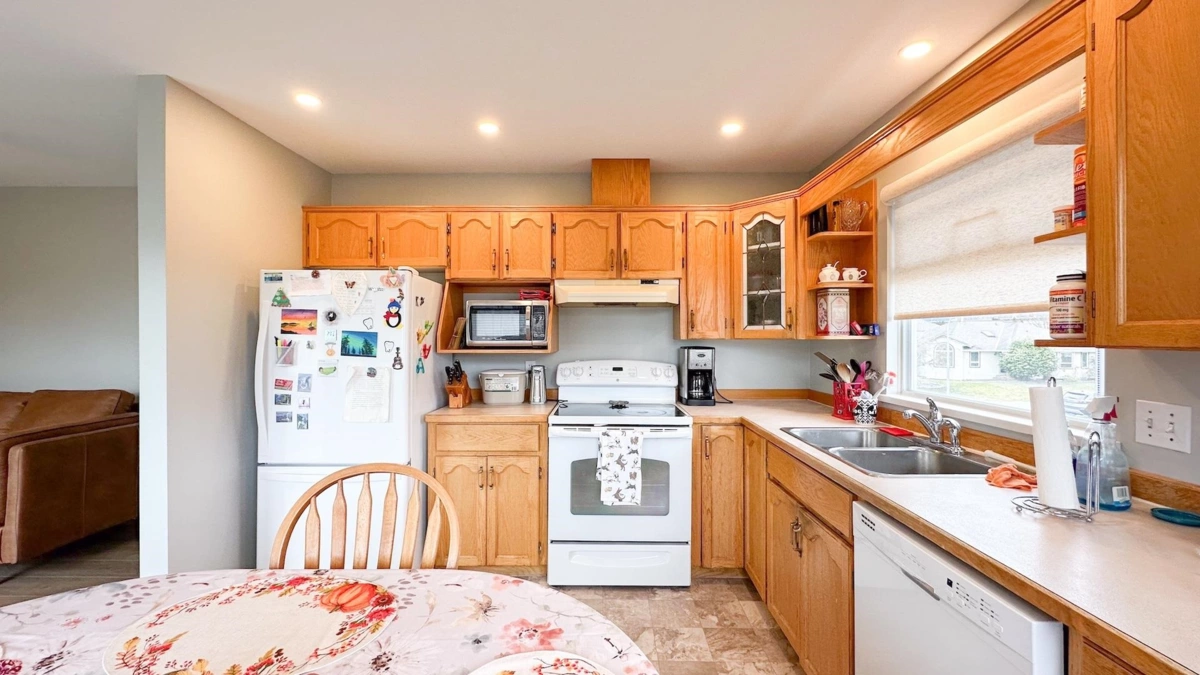Bedroom 2 Photo of 12055 Chestnut Crescent, Pitt Meadows, BC