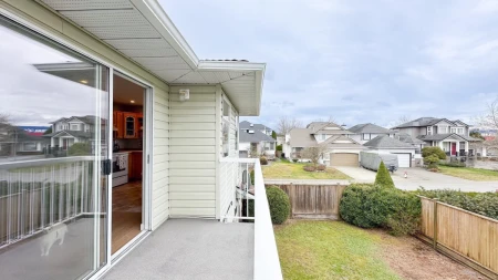 Mudroom Photo of 12055 Chestnut Crescent, Pitt Meadows, BC