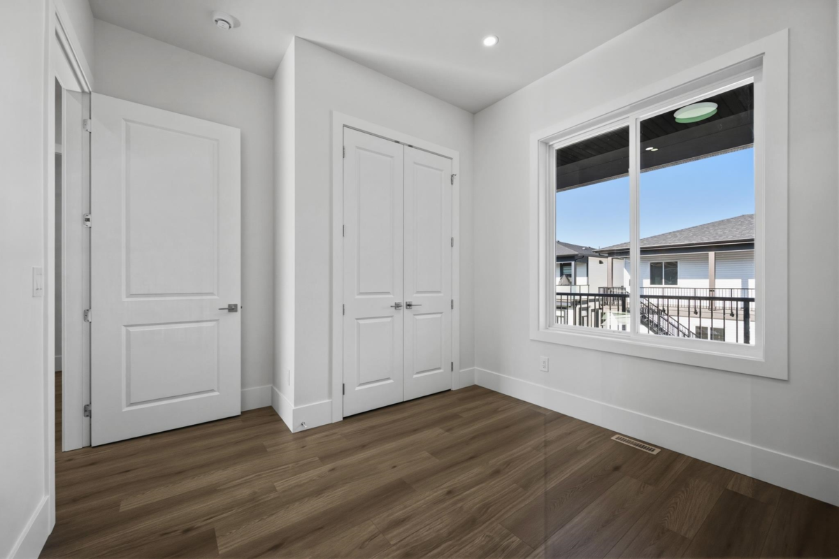 Swimming Pool Photo of 32769 Carter Avenue, Mission, BC