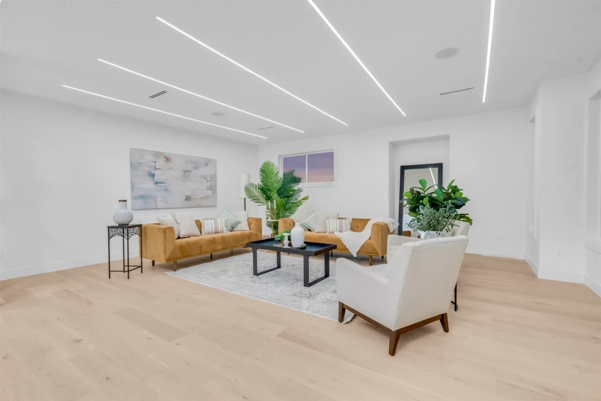 Living Room Photo of 20888 48 Avenue, Langley, BC