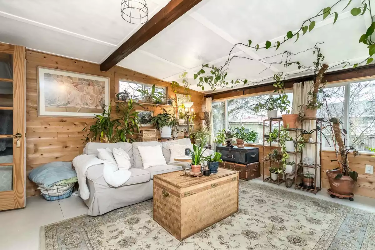 Guest Bathroom Photo of 9727 Hazel Street, Chilliwack, BC