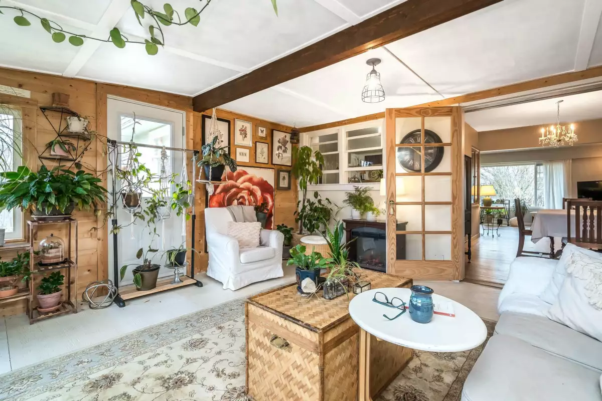 Powder Room Photo of 9727 Hazel Street, Chilliwack, BC