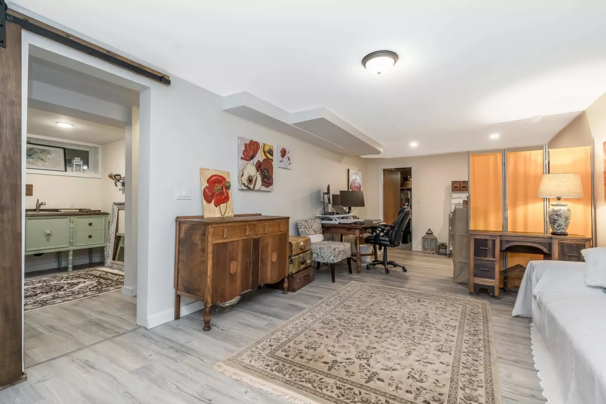 Staircase Photo of 9727 Hazel Street, Chilliwack, BC