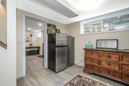 Hallway Photo of 9727 Hazel Street, Chilliwack, BC